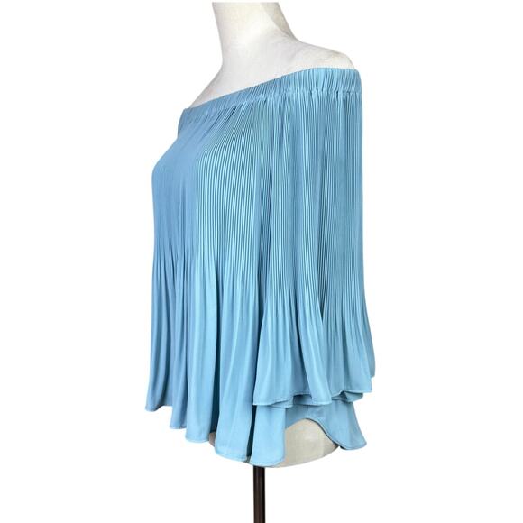 Vince Camuto Light Blue Accordion Pleated Off the Shoulder Bell Sleeve Blouse - Picture 3 of 12